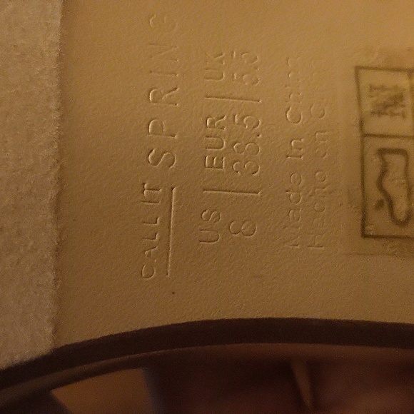 Gold shoes size 8 - Picture 8 of 8